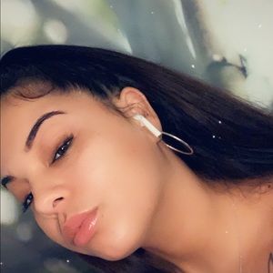 Meet your Posher, Genesis